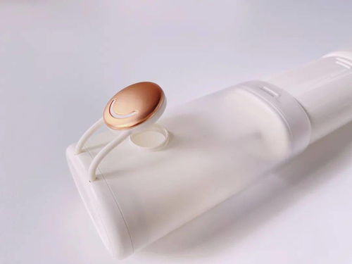 刷牙与冲牙器 全方位牙齿清洁的必需搭档